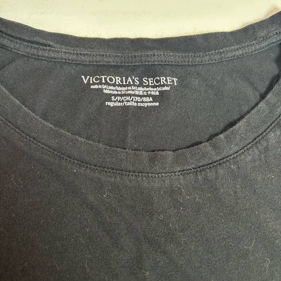 Victoria's Secret Black Crew Neck Tee - Picture 5 of 8
